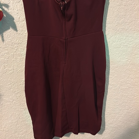 Woman’s Merlot thick spaghetti strap formal dress - Picture 4 of 4